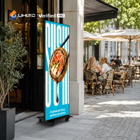Display LED per Pubblicità Esterna 640x1920mm P2.5mm a Colori Completi ad Alta Luminosità IP65 Impermeabile Schermo Autoportante 5 Anni di Garanzia
