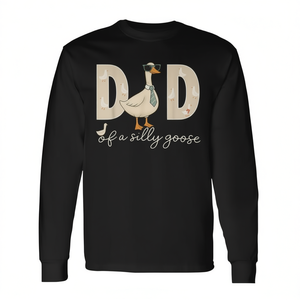 T-shirt a maniche lunghe con stampa Dad Of A Silly Goose, design coordinato per la famiglia - Product Image 3