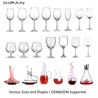 Logo personnalisé Chopes à bière classique Vente en gros Verre à jus soufflé à la main dans plusieurs styles Verre à bière demi-cour