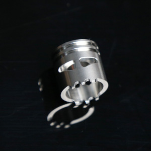 Tiebro Spinner anti-stress en métal durable DIY, avec pendentif couteau classique, cordon de parapluie, plaque de pression, porte-clés spinner unique, unisexe 14 - Product Image 4