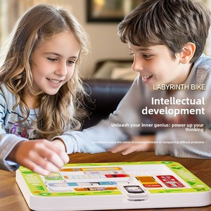 Jouet de puzzle en plastique pour enfants : Voiture de course à déplacer pour la maternelle – Jeu d'évasion stimulant la réflexion et la résolution des problèmes - Product Image 2