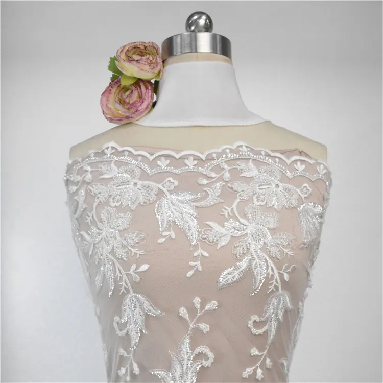 Schöne Perlen Blume gemustert Design Netz Stickerei Spitze Trim Patch für Kleid