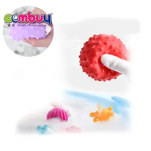 Rubber soft bathroom play hand held pinch bath baby ball toy