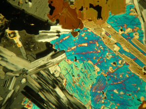 <span class=keywords><strong>Microscope</strong></span> binoculaire polarisant <span class=keywords><strong>à</strong></span> <span class=keywords><strong>lumière</strong></span> réfléchie BestScope BS-5062TR(LED) avec système <span class=keywords><strong>optique</strong></span> infini WF10X/20mm et LED 5W - Product Image 6