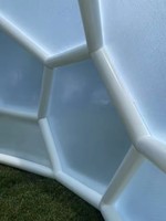 Tente gonflable hexagonale imperméable et durable de forme de boule de logo personnalisé pour la publicité extérieure de promotion d'hôtel