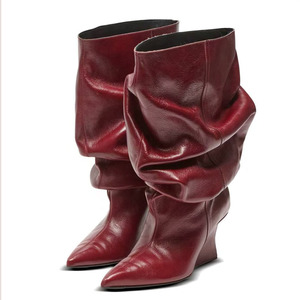 Bottes mi-mollet pour femme à talons compensés hauts, bout pointu, tige plissée, coupe large et ample - Product Image 5