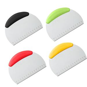 Coltello per levigatura in acciaio inossidabile semicircolare Brioche raschietto da forno con coltello per <span class=keywords><strong>farina</strong></span> graduato - Product Image 1