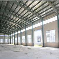 Kits d'entrepôt à structure métallique préfabriquée sur mesure Conception de bâtiments en acier pour atelier Fabrication de panneaux sandwich à la ferme