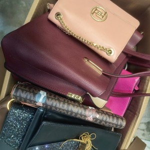 Borse <span class=keywords><strong>da</strong></span> Donna Usate di Alta Qualità B04 in Buone Condizioni a Basso Prezzo, Vendita all'Ingrosso in Balle, Borse di Seconda Mano - Product Image 3