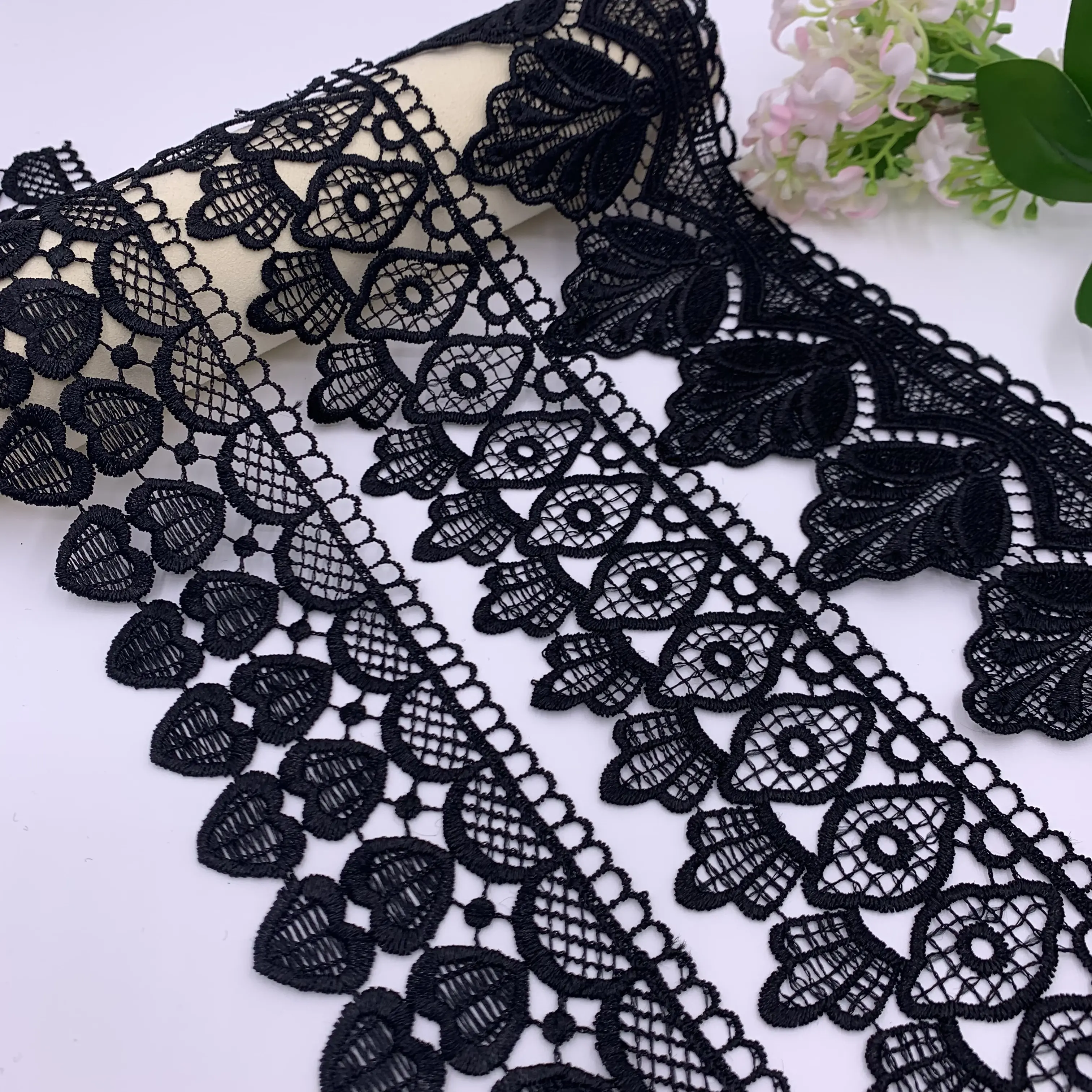Fashion New Design Fancy Trim Lace Polyester Black Renda Water Soluble Embroidery Lace Fabric Trim