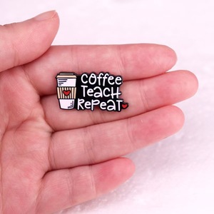 Tazas de Café de Alta Calidad Decoradas con Corazones, Pin de Esmalte Duro Adecuado para que los Maestros Decoren sus Ropa - Product Image 3