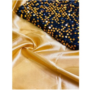 La más elegida Ropa formal Sari de seda satinada con pieza de blusa Ropa de mujer India Sari Precio bajo Venta al por mayor Surat Apparelgarment - Product Image 6