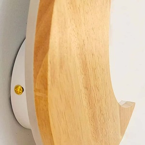 Lampada <span class=keywords><strong>da</strong></span> <span class=keywords><strong>Parete</strong></span> Creativa a Forma di Luna in Legno |   Design Moderno con Garanzia di 3 Anni |   Luce Notturna LED <span class=keywords><strong>per</strong></span> <span class=keywords><strong>Camerette</strong></span> dei Bambini, Camere <span class=keywords><strong>da</strong></span> Letto, Asili e Soggiorni - Product Image 4