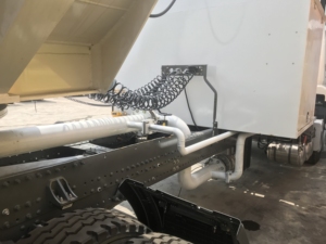 Camion semi-remorque de ravitaillement en carburant d'<span class=keywords><strong>avion</strong></span> ou de jet - Product Image 3