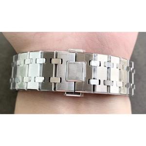 นาฬิกาข้อมือผู้ชายสุดหรูคุณภาพสูง ดีไซน์โดยดีไซเนอร์ชื่อดัง ตัวเรือนกระจกแซฟไฟร์ ระบบจักรกล - Product Image 4