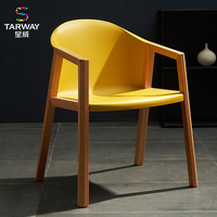 Chaise de salle à manger moderne en plastique PP avec accoudoirs en bois massif, chaise de salon, chaise de restaurant Golden Award