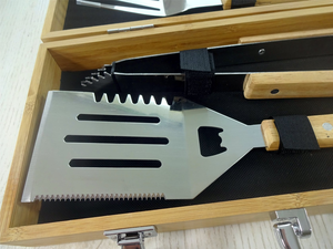 Juego de 11 Utensilios para Barbacoa de Estilo Clásico, con Estuche de Bambú, de Acero Inoxidable, para Asar a la Parrilla - Product Image 6