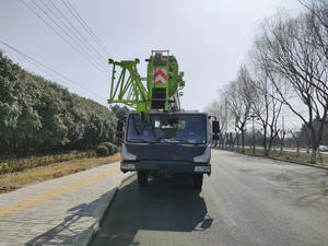 Grúa para Camión de 25 Toneladas, 49.5m, ZTC250A562-1, Motor de Bomba de Engranajes de Alta Eficiencia - Product Image 6