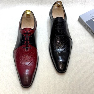 รองเท้าหนังแท้พิมพ์ลายทำมือ สไตล์อ็อกซ์ฟอร์ด หัวแหลม ผูกเชือก สำหรับผู้ชาย ใส่ทำงาน ใส่เป็นทางการ พร้อมคุณสมบัติการนวดและกันลื่น - Product Image 3