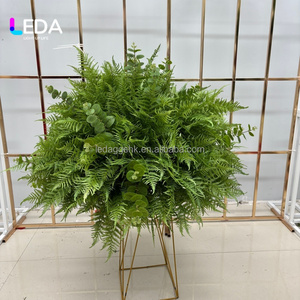 ลูกบอลดอกไม้ประดิษฐ์จากผ้าไหมสีเขียวสำหรับตกแต่งงานแต่งงาน LEDA ของตกแต่งงานแต่งงาน - Product Image 1