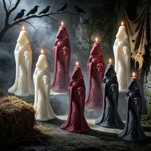 Bougie décorative mystérieuse en forme de statue de crâne sous une cape, esthétique sombre, pour ornement d'intérieur - Product Image 1