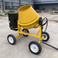 Bétonnière mobile à 4 roues 6m³/h, petit mélangeur diesel à tambour pour la construction et le traitement des matériaux