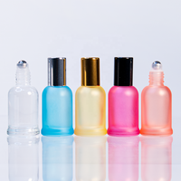 Emballage cosmétique de 10ml avec logo personnalisé bouteille de parfum huile essentielle transparente rouleau en verre bouteille en verre à rouleau