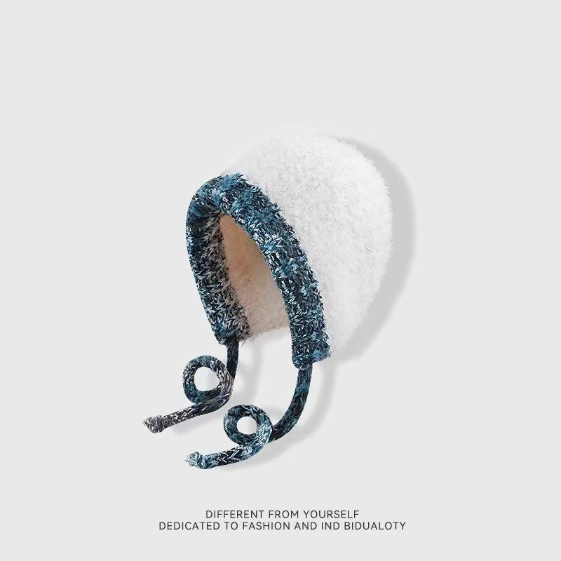 Hilo de pelo degradado con ribete blanco y azul.