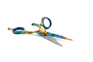 CE ISO aprobado giratorio pulgar anillo giratorio peluquería peluquero tijeras 5,5 pulgadas Acero inoxidable Tie Dye estilo cuidado de la belleza - Product Image 3