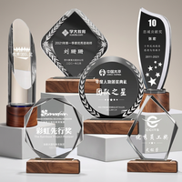 Plaque en cristal K9 de haute qualité, personnalisable avec logo gravé, pour cadeau d'entreprise, vente en gros à bas prix à Pujiang WZ