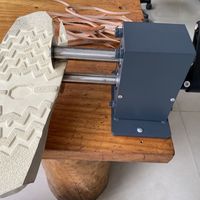 Machine de découpe de semelles de chaussures en cuir, pour la découpe et le façonnage de divers matériaux : cuir, EVA, caoutchouc, polyuréthane, semelle intermédiaire, fabrication artisanale de chaussures