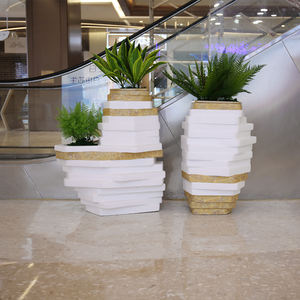 Grand <span class=keywords><strong>pot</strong></span> <span class=keywords><strong>de</strong></span> fleurs <span class=keywords><strong>XXL</strong></span> <span class=keywords><strong>de</strong></span> qualité supérieure en fibre <span class=keywords><strong>de</strong></span> verre, en forme d'animal, artistique, moderne, élégant, peint à la main, résistant à la corrosion - Product Image 3