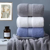 Serviette de bain en coton de luxe brodé Logo personnalisé pour hôtel Spa Resort Premium cadeau doux absorbant ensemble de serviettes en gros