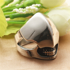 Mask <b>Ring</b> Men's Retro Silver Stainless Steel Skull Design Everyday Wear Jewelry - Product Image 1