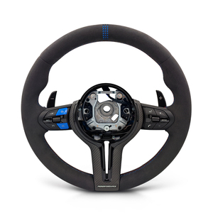 Volant en Alcantara avec garniture en carbone sec style CS pour <span class=keywords><strong>BMW</strong></span> F10 F11 F15 F16 F20 F21 F25 F30 F31 F32 F33 F34 F36 F80 F82 F90 - Product Image 1