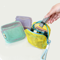 Mini pochette de rangement colorée en maille, sac organisateur portable, tissu léger en maille avec fermeture éclair sécurisée pour les voyages