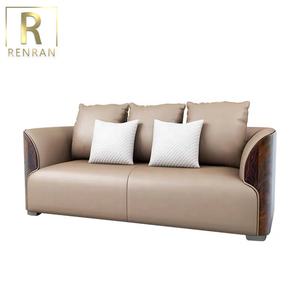 أريكة جلدية فاخرة عالية الجودة بتصميم إيطالي لغرفة المعيشة، أثاث منزلي راقٍ - Product Image 5