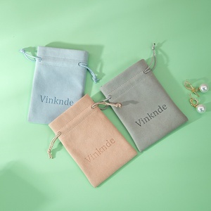 Bolsa de Joyería de Microfibra de Lujo, Personalizada, Multicolor, de 10*15cm, para Guardar Anillos y Aretes Pequeños - Product Image 3