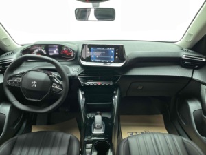 2014-2022 Dongfeng <span class=keywords><strong>Peugeot</strong></span> <span class=keywords><strong>2008</strong></span> SUV 5 places voiture à <span class=keywords><strong>essence</strong></span> à transmission <span class=keywords><strong>automatique</strong></span> d'<span class=keywords><strong>occasion</strong></span> avec toit ouvrant panoramique - Product Image 4