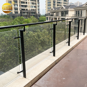 أعمدة درابزين تراس مصنفر بتصميم درابزين زجاجي غير قابل للصدأ من من من من من من الخارج - Product Image 2