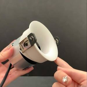 Downlight réglable sans cadre 12W Commercial Anti-éblouissement Encastré Point Plafonnier LED Downlight Spot IP65 90mm - Product Image 2