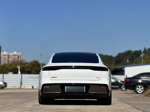 Geely Galaxy E8: the 45-inch 8K Smart Screen Flagship AI-Powered Driving, <strong>Boundless</strong> Range. - Product Image 6