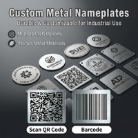 Plaques signalétiques personnalisées en acier inoxydable gravées au laser avec code QR et code-barres pour le suivi des équipements industriels avec options OEM/ODM