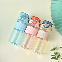 Gourde portable en plastique de qualité alimentaire, grande capacité, double ouverture, sans BPA, écologique, anti-fuite, compatible eau bouillante, avec paille – Vente en gros