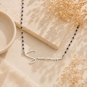 Collar con Nombre en Cursiva Personalizado, Cadena de Cuentas Azules, Colgante de Acero Inoxidable Plateado con Nombre, Joyería Personalizada para Mujer - Product Image 1