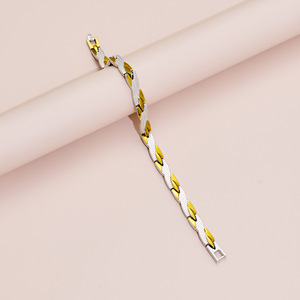 Pulsera de Cadena de Malla Trenzada de Aleación de Zinc, Unisex, Ajustable, Magnética, para Parejas, Regalo de Joyería, Dorado, Negro, Dos Tonos, Blanco, Yiwu - Product Image 2