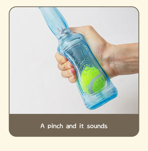 Livraison Rapide Nouveaux Jouets à Mâcher pour Chiens 2-en-1 (Balle de Tennis et Bouteille) Résistants aux Morsures, Interactifs, Couineurs, Non Toxiques en TPR - Product Image 6