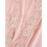 Abaya musulmane modeste avec broderie florale en dentelle, manches longues, coupe ample, robe élégante de luxe pour le quotidien au Moyen-Orient, tenue islamique