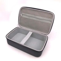Étui de transport rigide portable en EVA avec mousse EVA moulée rembourrée et doublure en velours doux pour les gants et l'équipement de réalité virtuelle