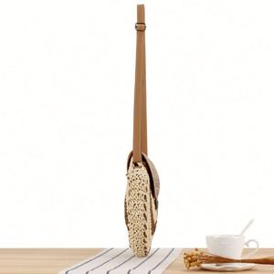 Bolso de playa ecológico de estilo bandolera con decoración bordada de paja redonda y dos asas. - Product Image 6